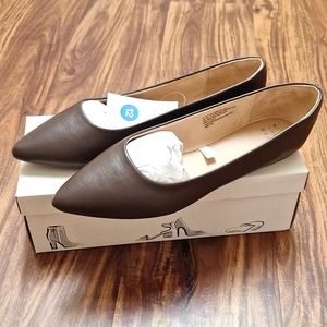 NWT Ballet Flats 12
